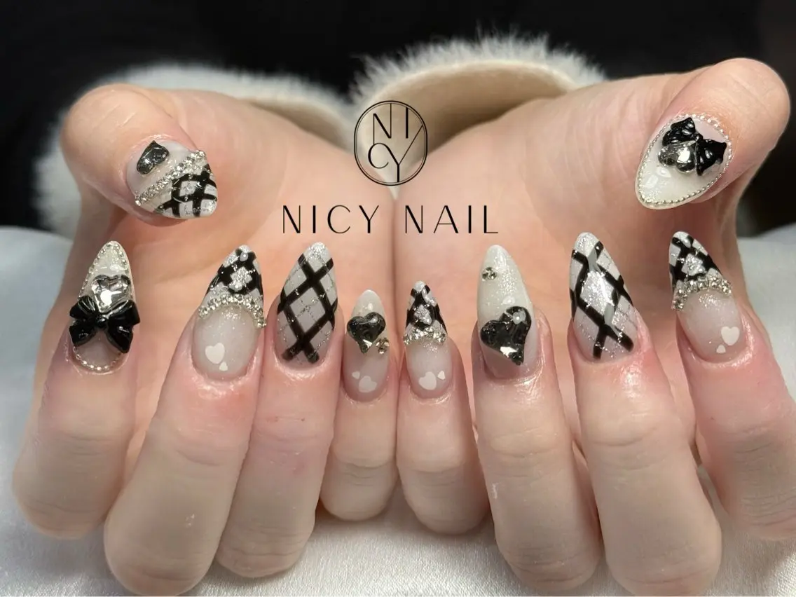 ネイル アートネイル オーロラネイル ブルー チークネイル フットネイル ハンドネイル NICY NAIL 池袋のネイルデザイン
