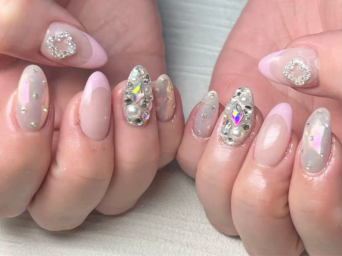ネイル ミラーネイル Queennail 北堀江Yumiのネイルデザイン