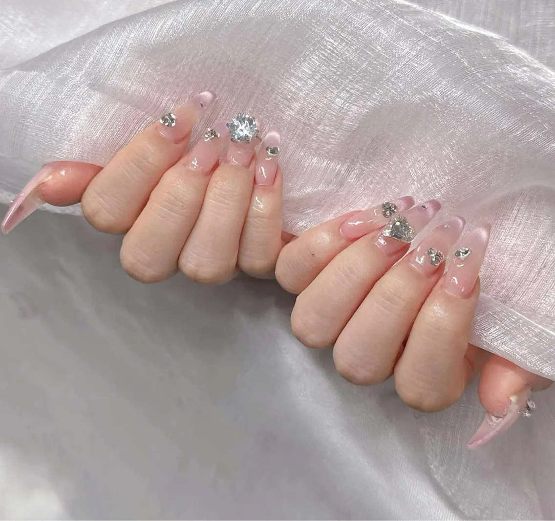 ネイル 長さ出し グラデーション 卒業式 キラキラネイル マグネットネイル ハンドネイル Lee Nailsのネイルデザイン