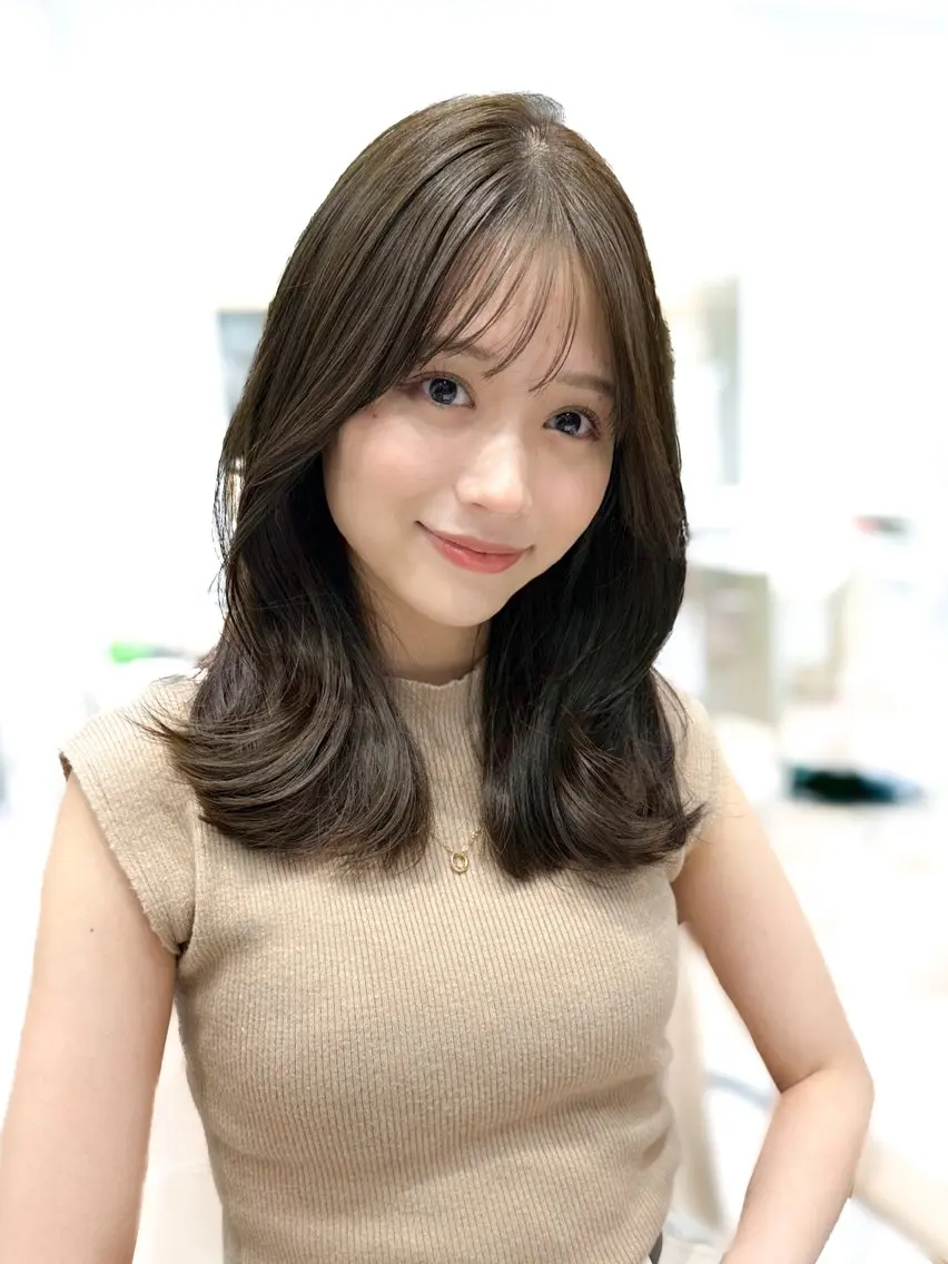 セミロング くびれヘア カット ヘアカラー トリートメント 顔周り/くびれヘア 韓国ヘア💕風間るなのヘアスタイル