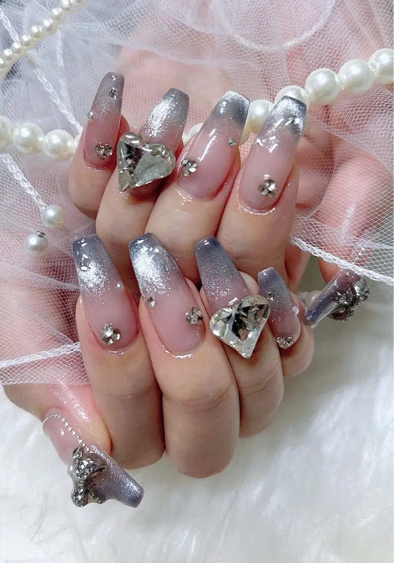《オフ有り》韓国ネイル🎀ワンホンうるちゅるデザイン🧸💎の写真