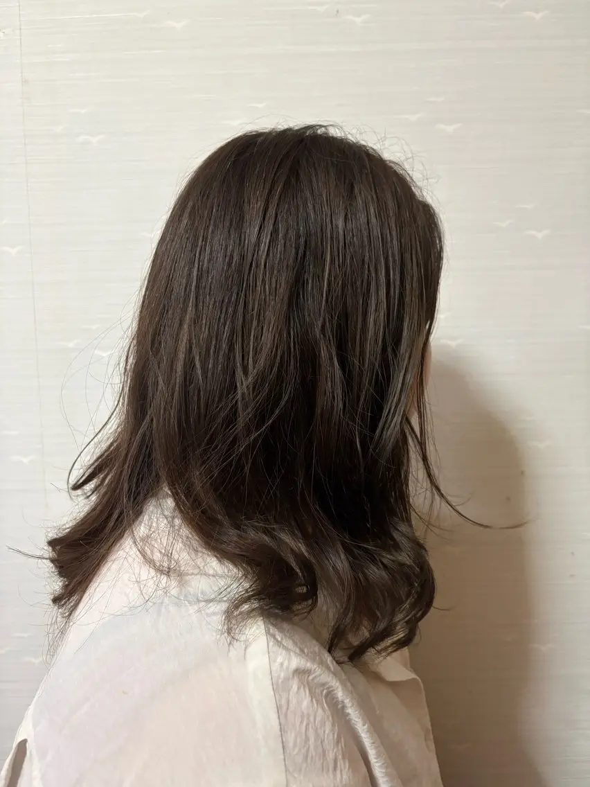 ミディアム カラー Re:st /中間市美容室のヘアスタイル