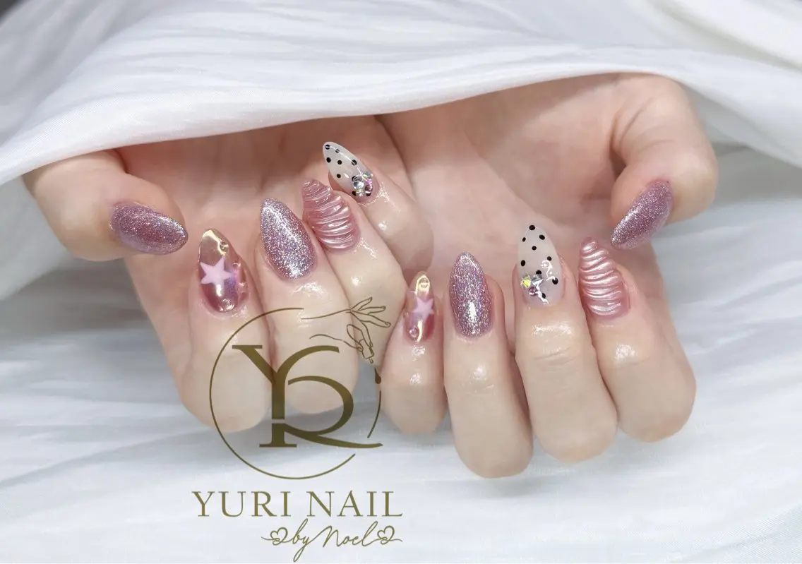 ネイル ハンドネイル フットネイル ハンドケア YURI Nail NARITAのネイルデザイン