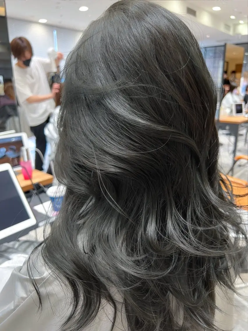 セミロング カラー 映える顔まわり/前髪 特化 💗 ユキマのヘアスタイル