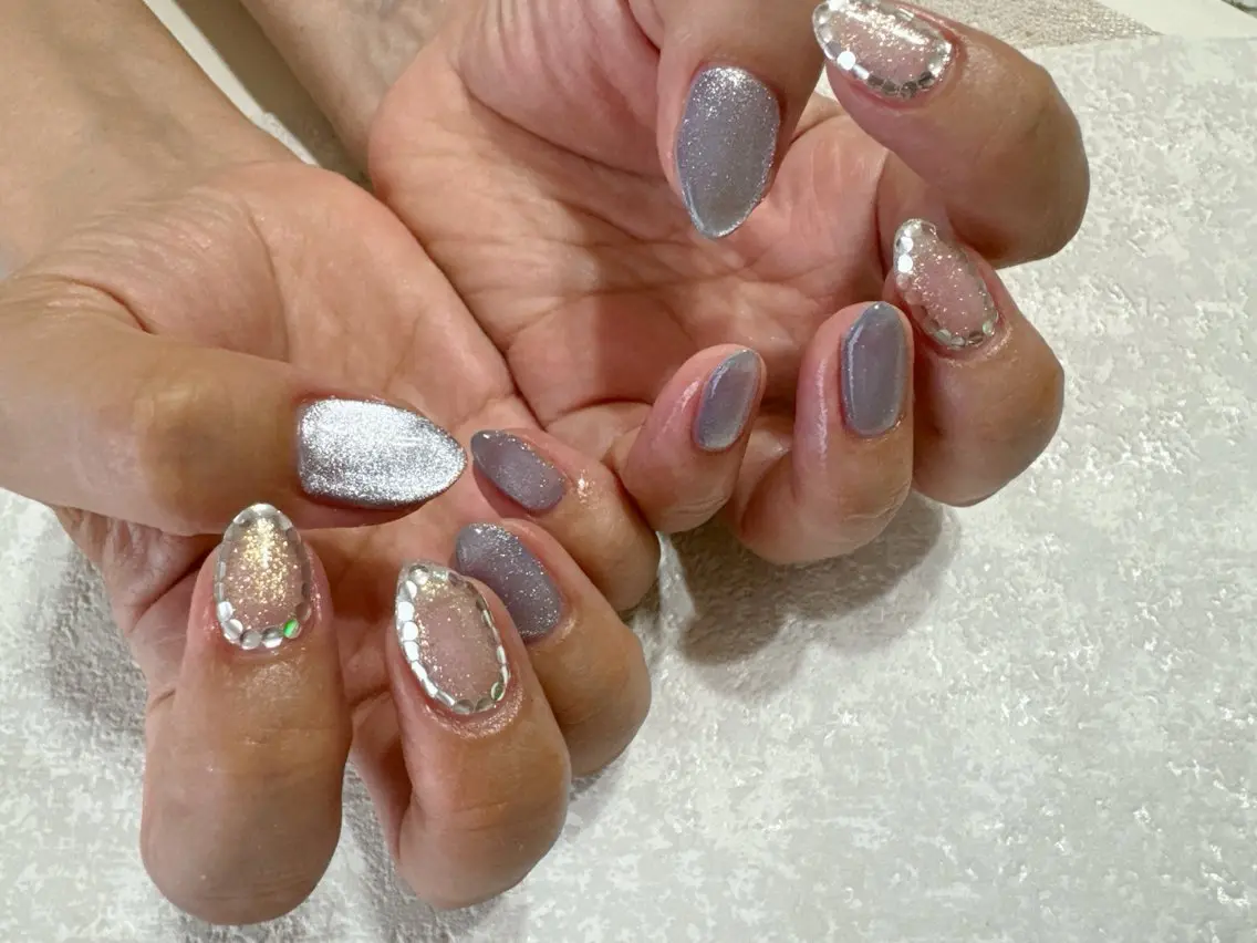 ネイル ジェルネイル ホログラムネイル メンズネイル ニュアンスネイル パラジェル ハンドネイル kikinail 溝の口のネイルデザイン