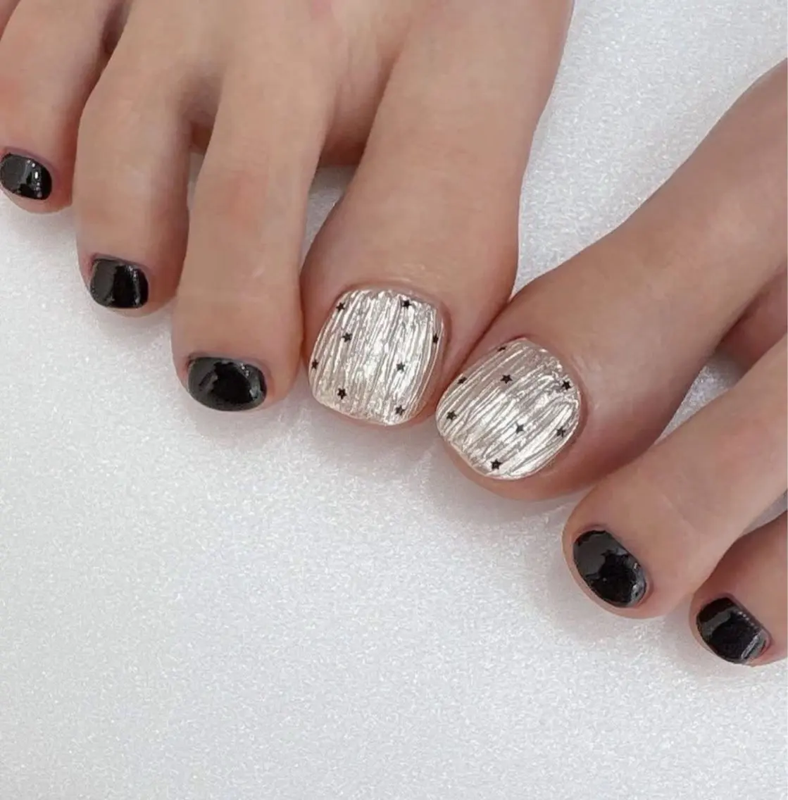 ネイル フットネイル 🎀PG🩵 ネイルサロンのネイルデザイン