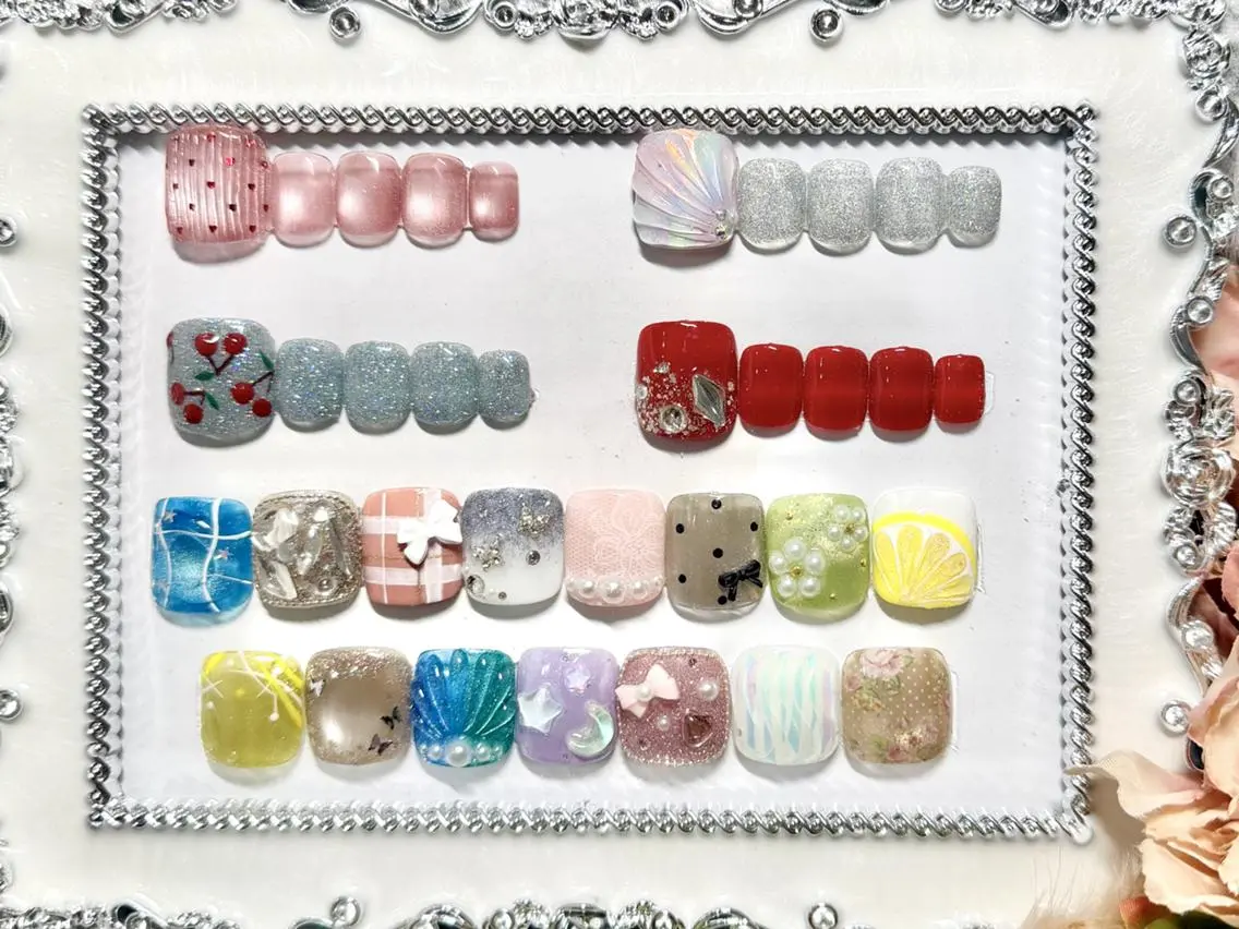 ネイル フラッシュネイル フラワーネイル ジェルネイル グラデーション 韓国ネイル フットネイル Nail&eye Belire 新宿のネイルデザイン