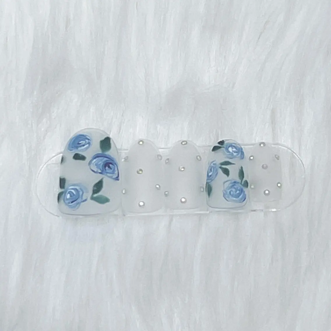 ネイル tiarynail K K🐼のネイルデザイン