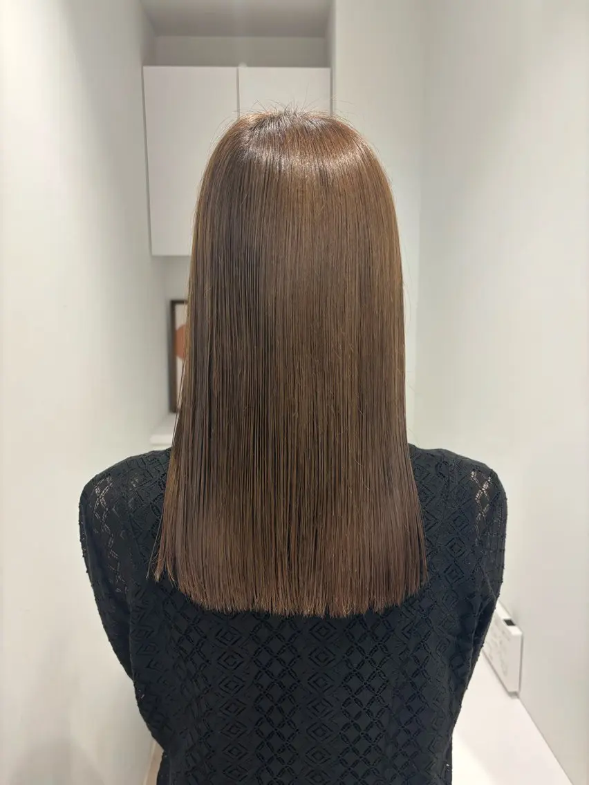 セミロング トリートメント まろやかベージュ🤎 艶カラー🔔リンのヘアスタイル