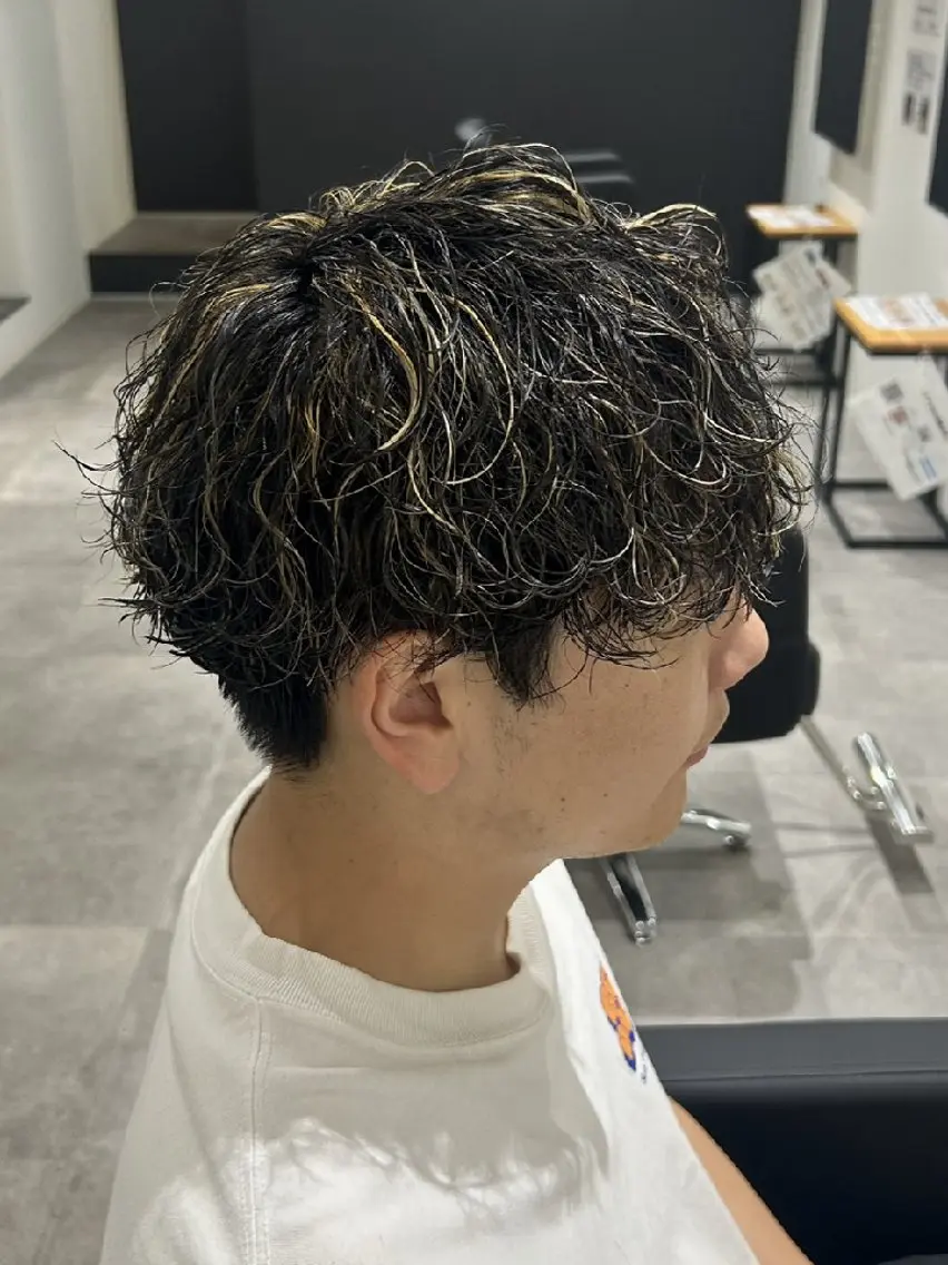 【5人限定】6月末で終了‼️カット&パーマ3960円です。予約埋まりやすいのでお早めにご予約を!の写真