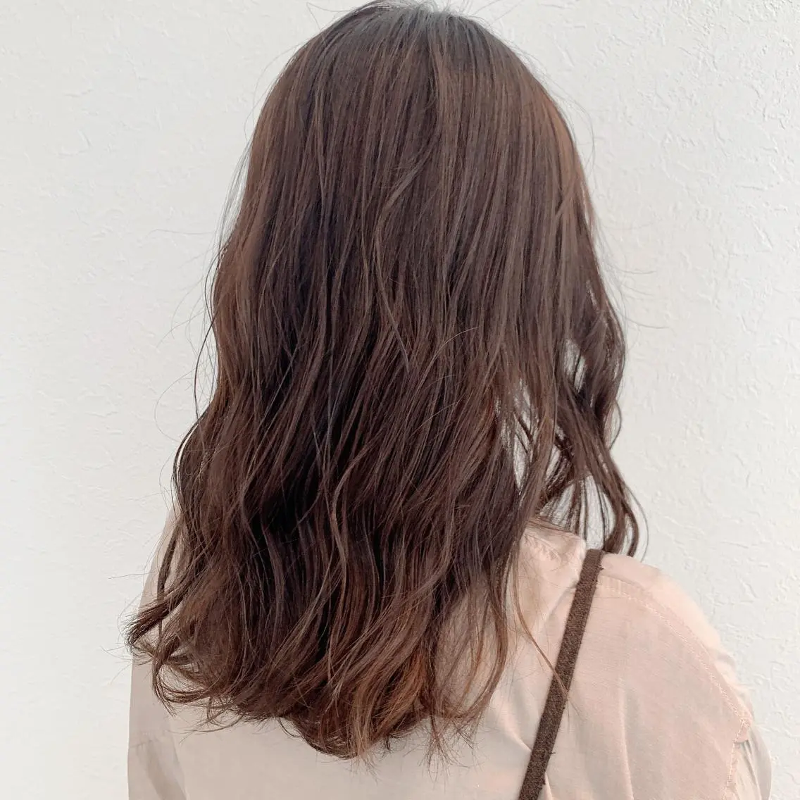 カラー ブラウンカラー ピンクカラー 大関 はるかのヘアスタイル