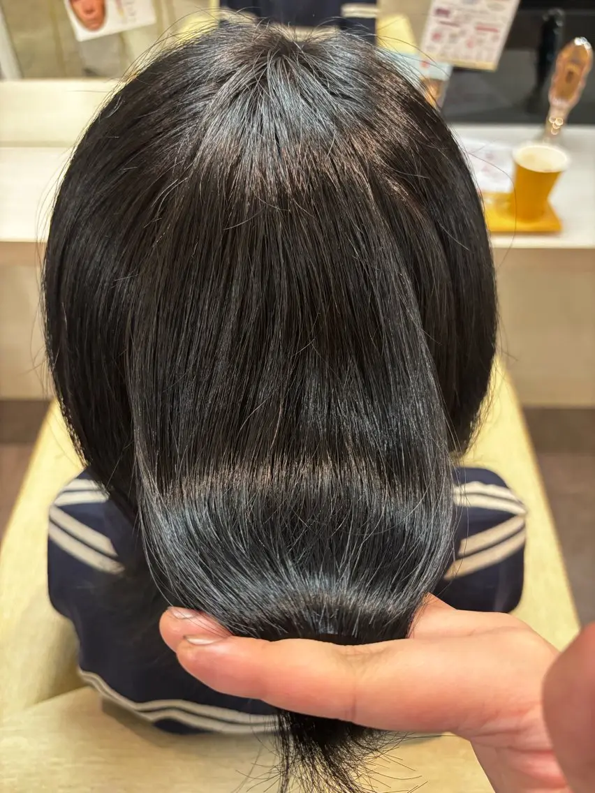 カラー 中俣 志歩のヘアスタイル