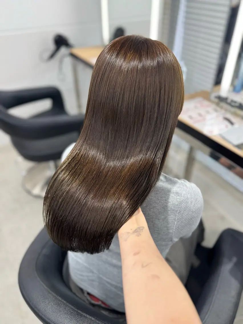 カラー 透明感カラー🫧 EMAのヘアスタイル