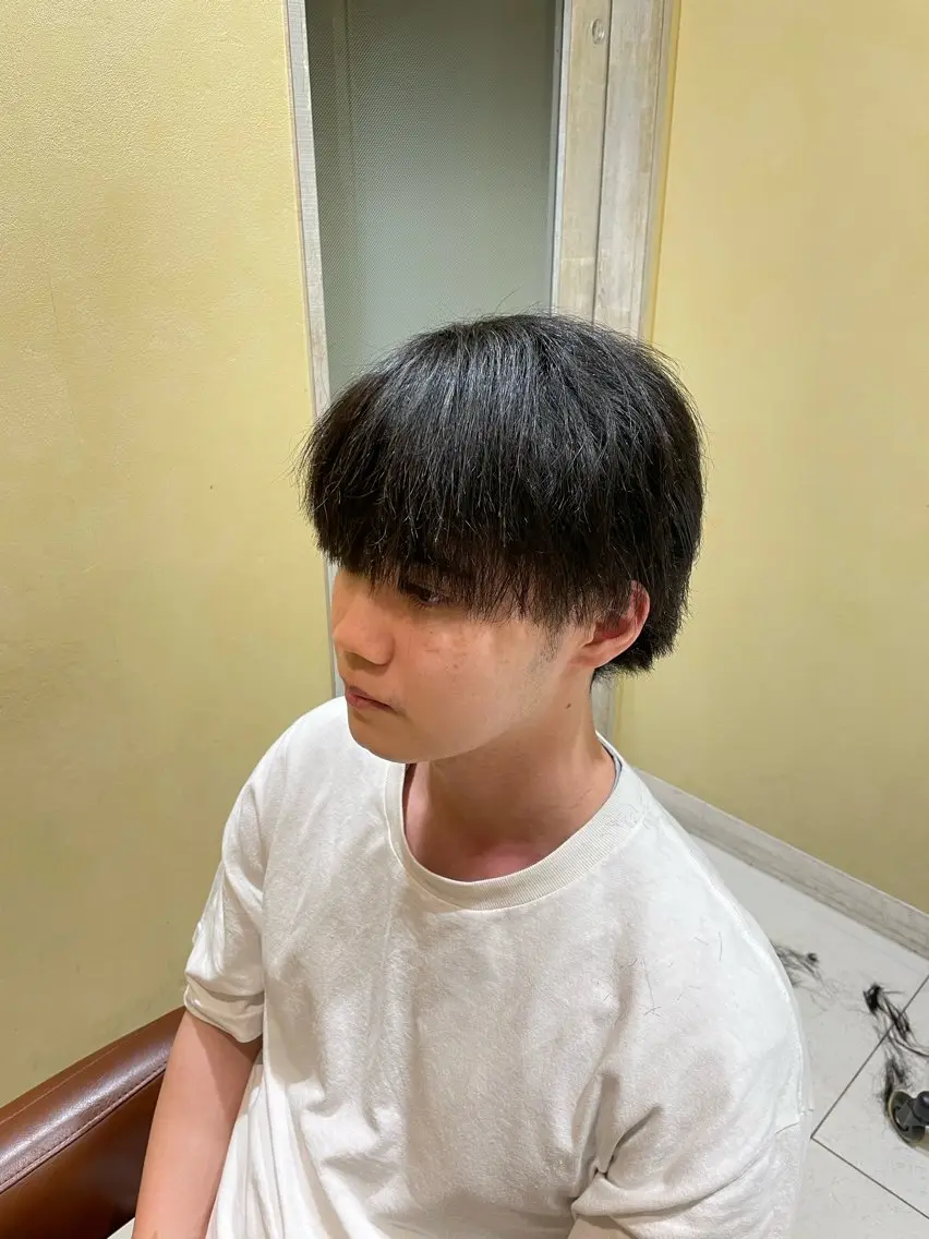 ショート メンズ 赤み消し艶カラー✨️ DAIGOのヘアスタイル