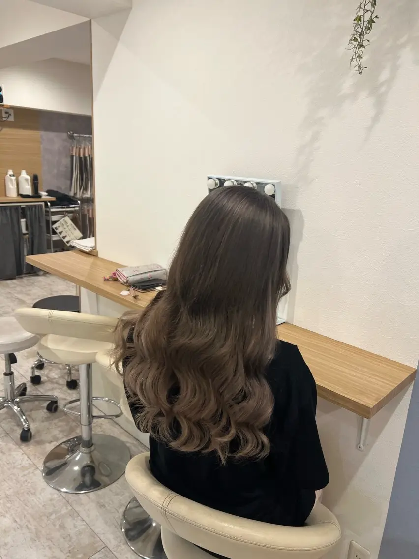 ロング カット ヘアカラー トリートメント エクステ マテリアル 中央駅店のヘアスタイル