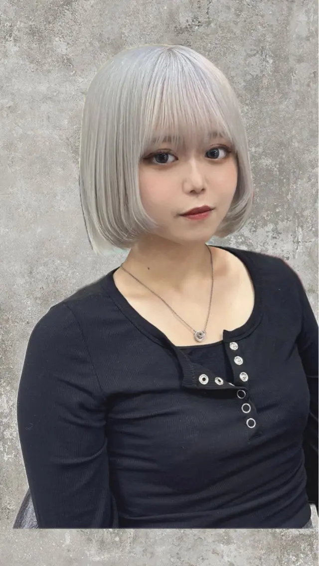 ショート カラー シルバー ホワイトシルバー グレージュ達人/赤み 消し/ブリーチ/岩崎のヘアスタイル
