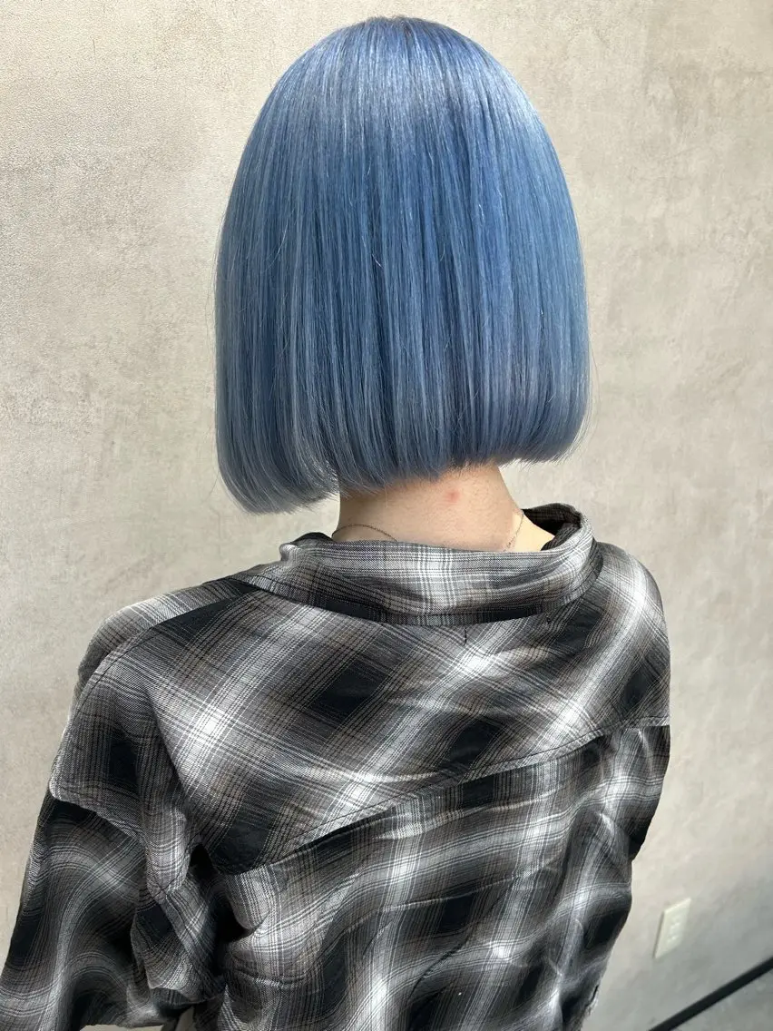 ショート カラー ブリーチ ブルーカラー ヘアカラー トリートメント ハイトーン/韓国ヘア /優花のヘアスタイル