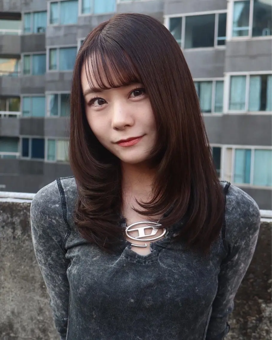 セミロング カラー カット ヘアカラー レイヤー/ブリーチ iwamiya岩見谷のヘアスタイル