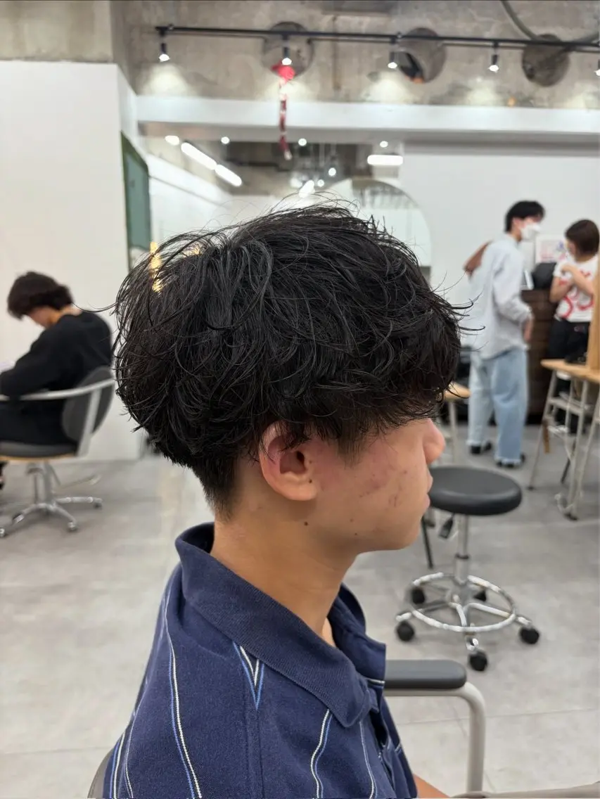 ショート パーマ メンズ カット パーマ 中田 信太郎のヘアスタイル