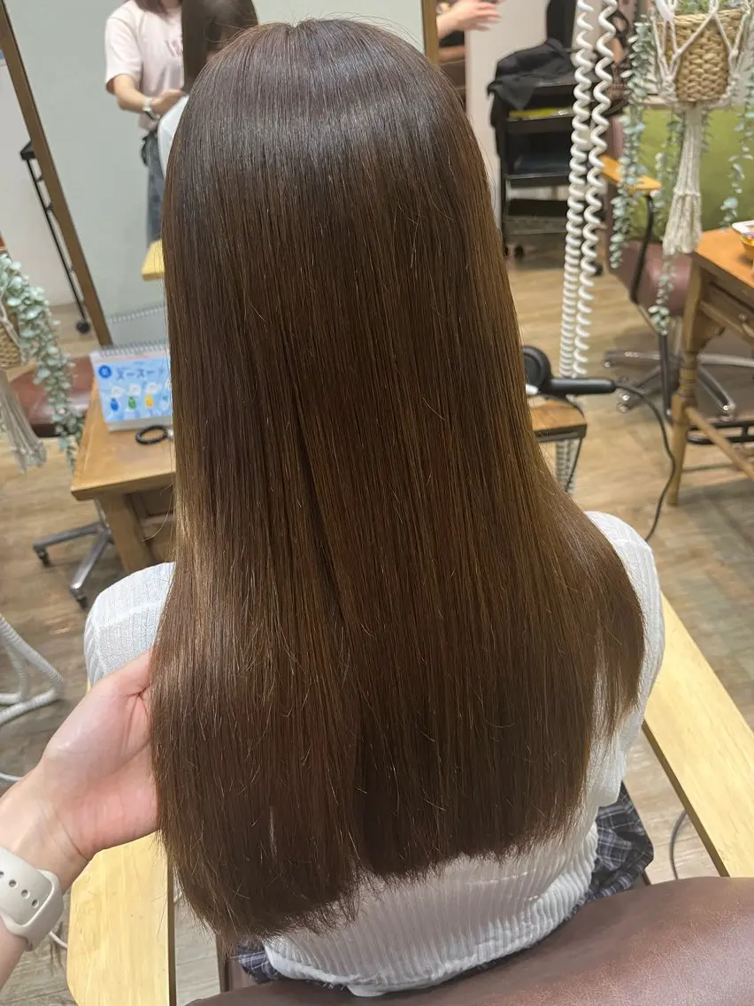 ロング カラー ベージュカラー オリーブベージュ カット ヘアカラー トリートメント なつな/ 透明感カラーのヘアスタイル
