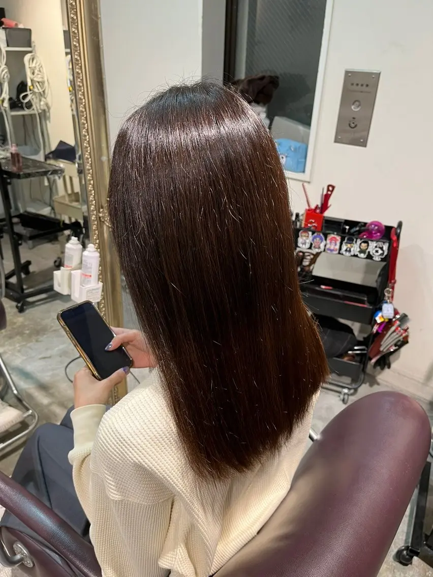 ロング カラー ヘアカラー フェザーパーマ🌙 毛流れ yuzukiのヘアスタイル
