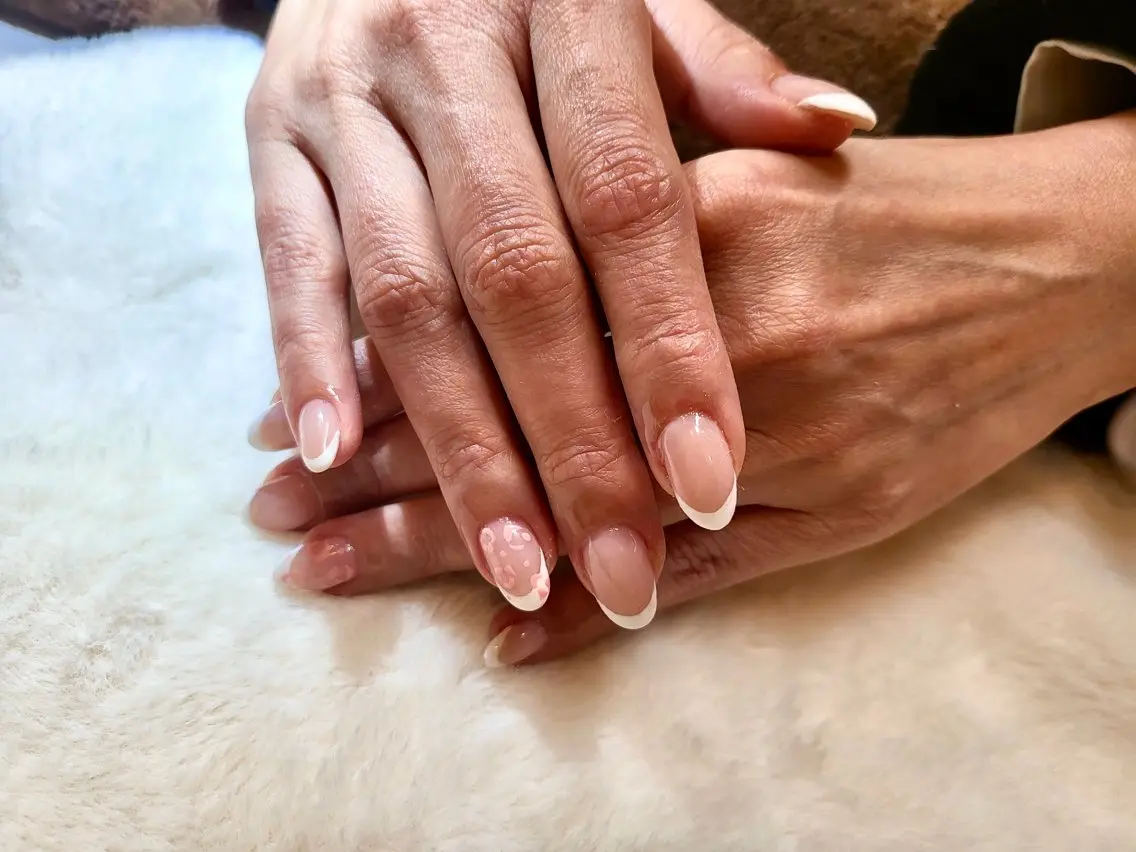 ネイル フレンチネイル 心斎橋Salon Epokkuのネイルデザイン