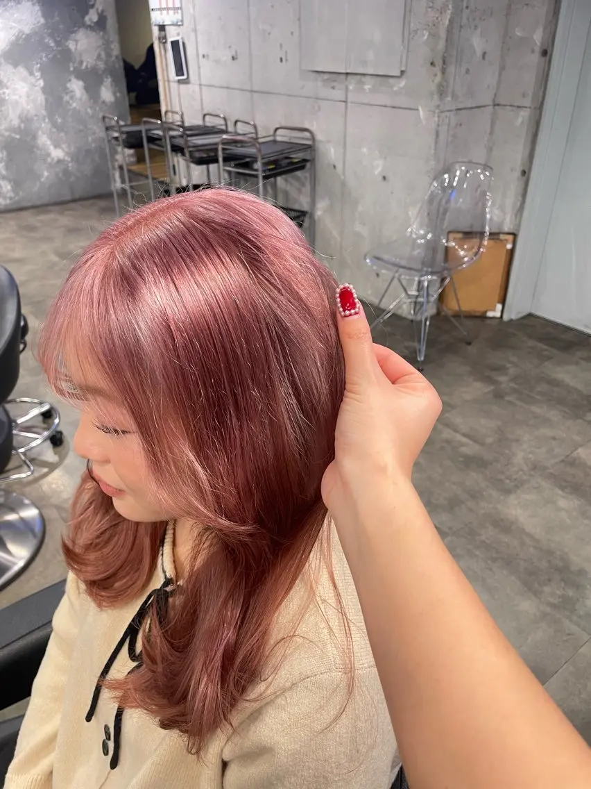 セミロング カラー ヘアカラー ハイトーン 横浜💞ミオのヘアスタイル