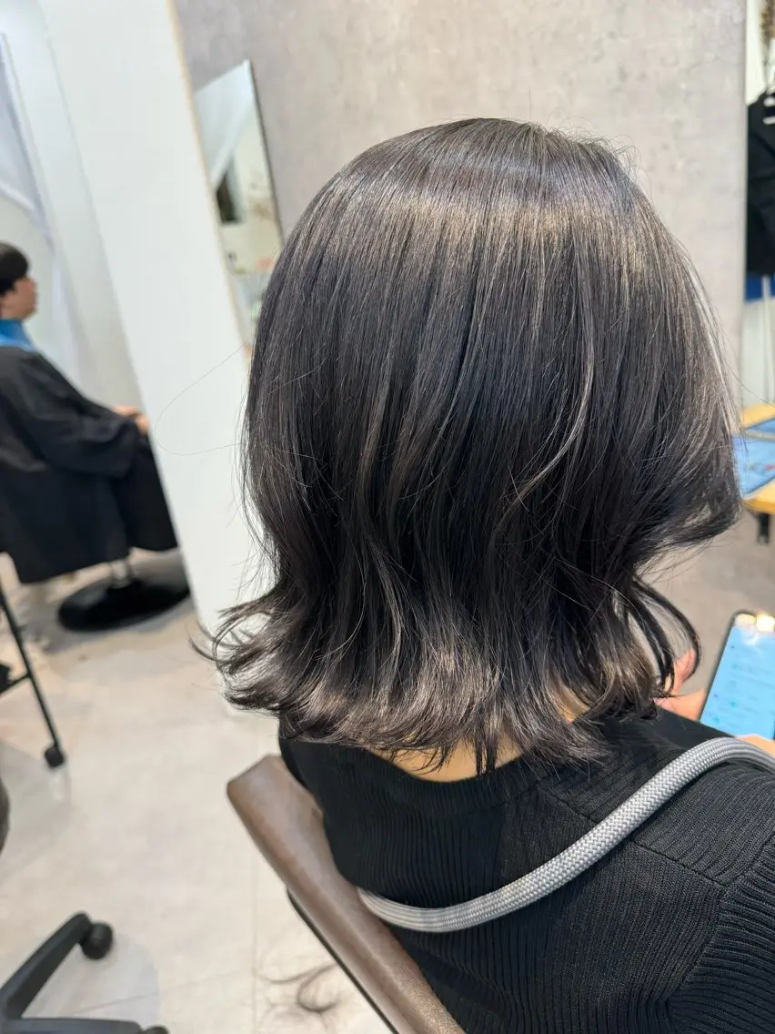 ミディアム カラー カット ヘアカラー トリートメント 似合う髪型が 分からない方へのヘアスタイル