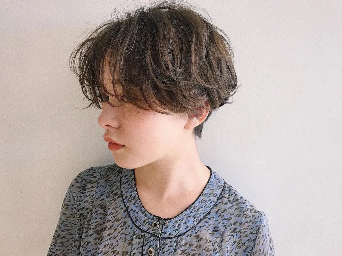 ショート カラー パーマ ヘアアレンジ ハンサムショート ショートヘア 小顔カット カット ヘアセット 松田 亮葉のヘアスタイル