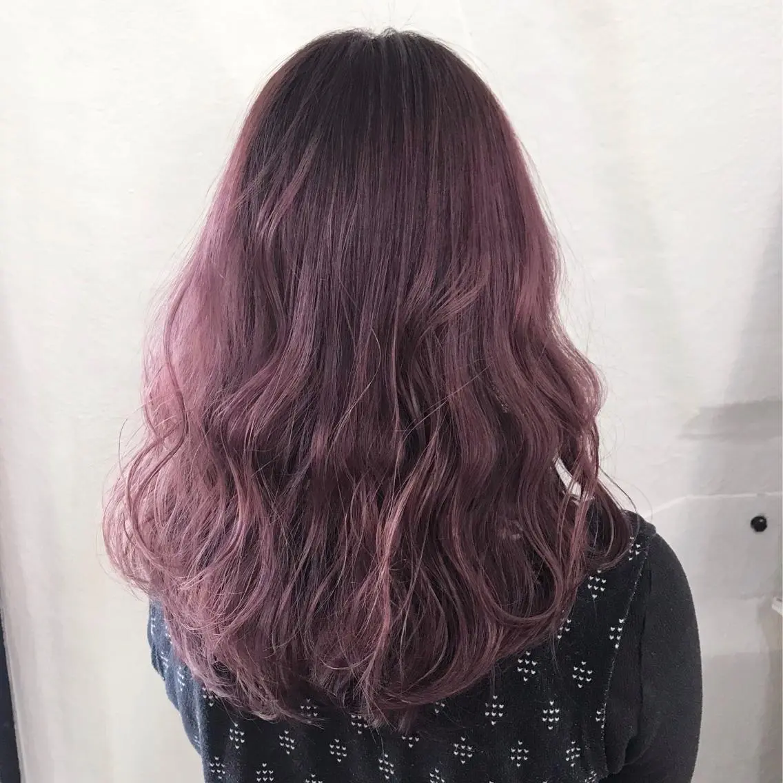セミロング カラー ブリーチ ラベンダーカラー ピンクカラー ピンクラベンダー K-POP好き美容師 🇰🇷Kai.Yのヘアスタイル