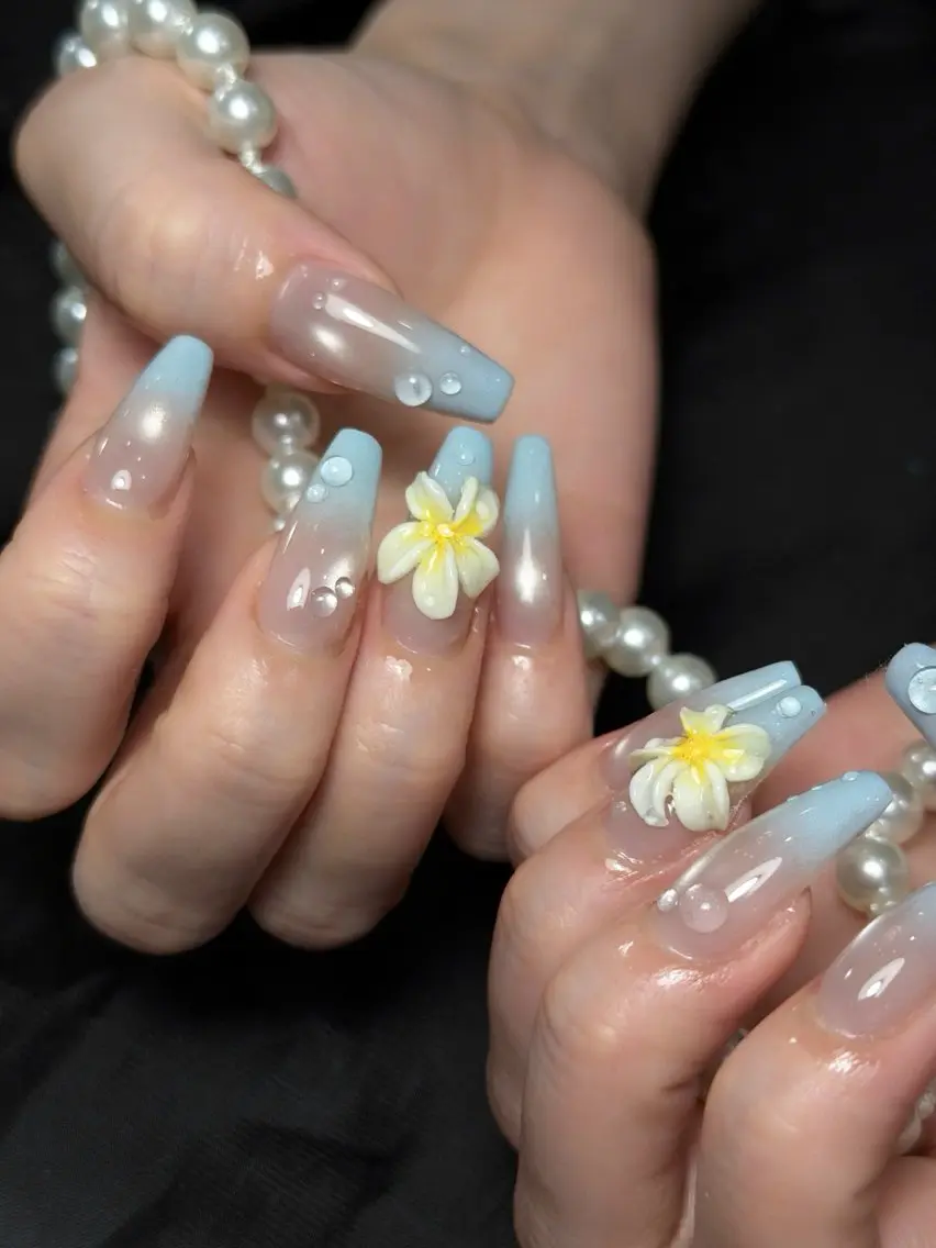 ネイル キラキラネイル マグネットネイル ぷっくりネイル 春ネイル ワンホンネイル ハンドネイル Candy Nailのネイルデザイン