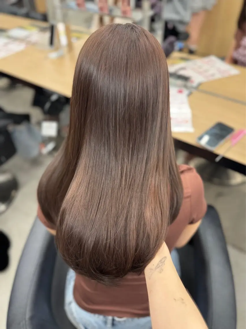 カラー 透明感カラー🫧 EMAのヘアスタイル