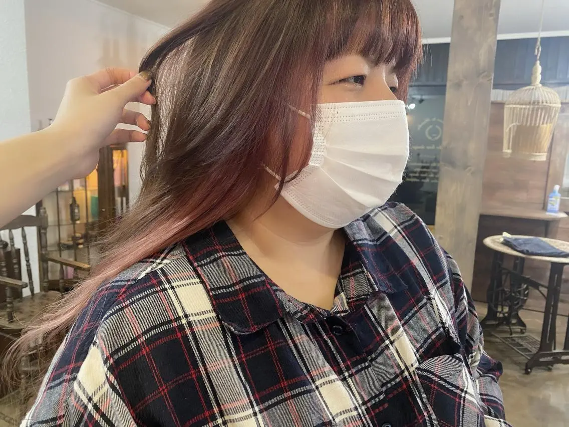 ロング カラー ピンクカラー miloc🫧 MOMOYOのヘアスタイル