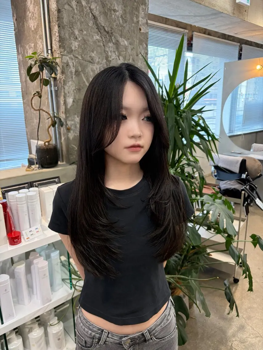 ロング カット アライ レンカのヘアスタイル