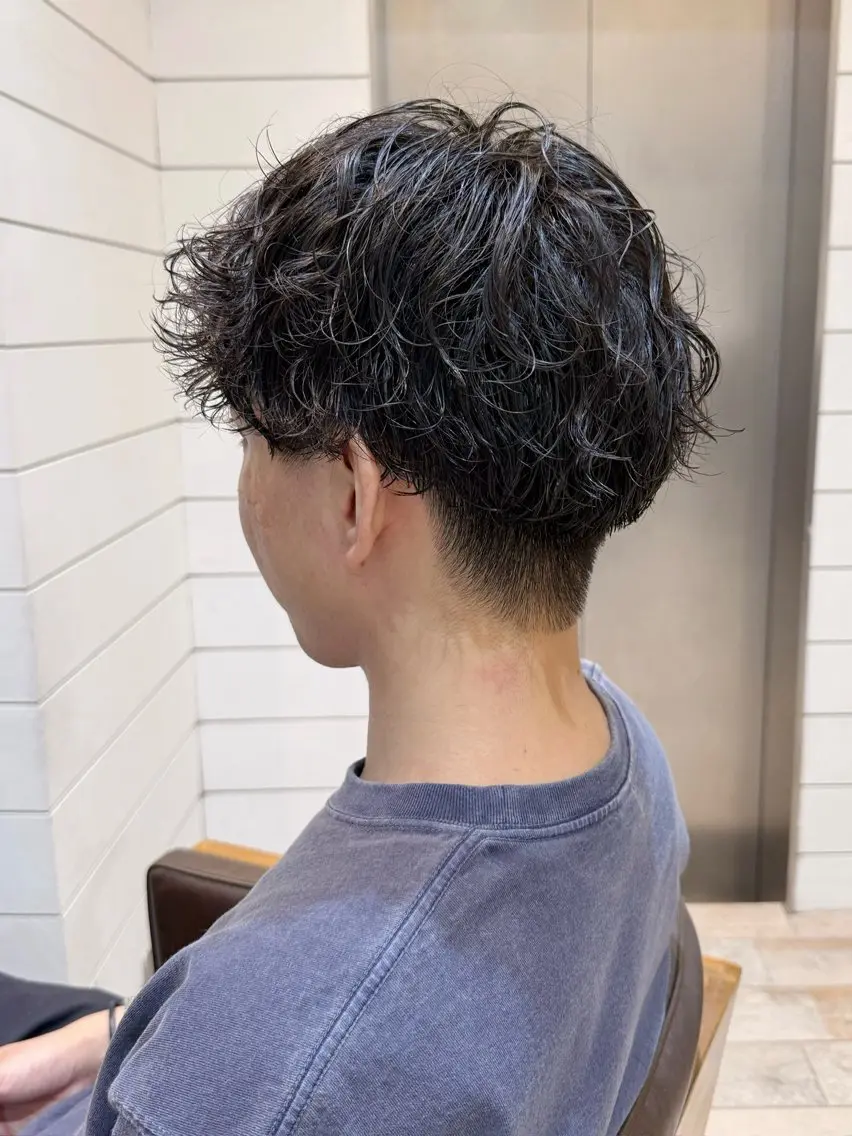 パーマ メンズ メンズパーマ カット パーマ CHIHIRO🧸 ピンクベージュ🩰のヘアスタイル