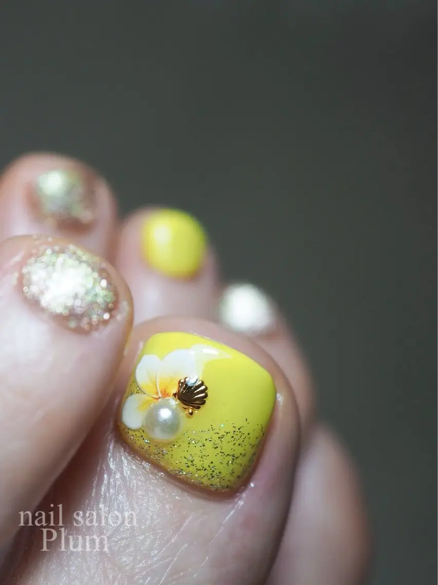 ネイル フットネイル Plum Kanaのネイルデザイン