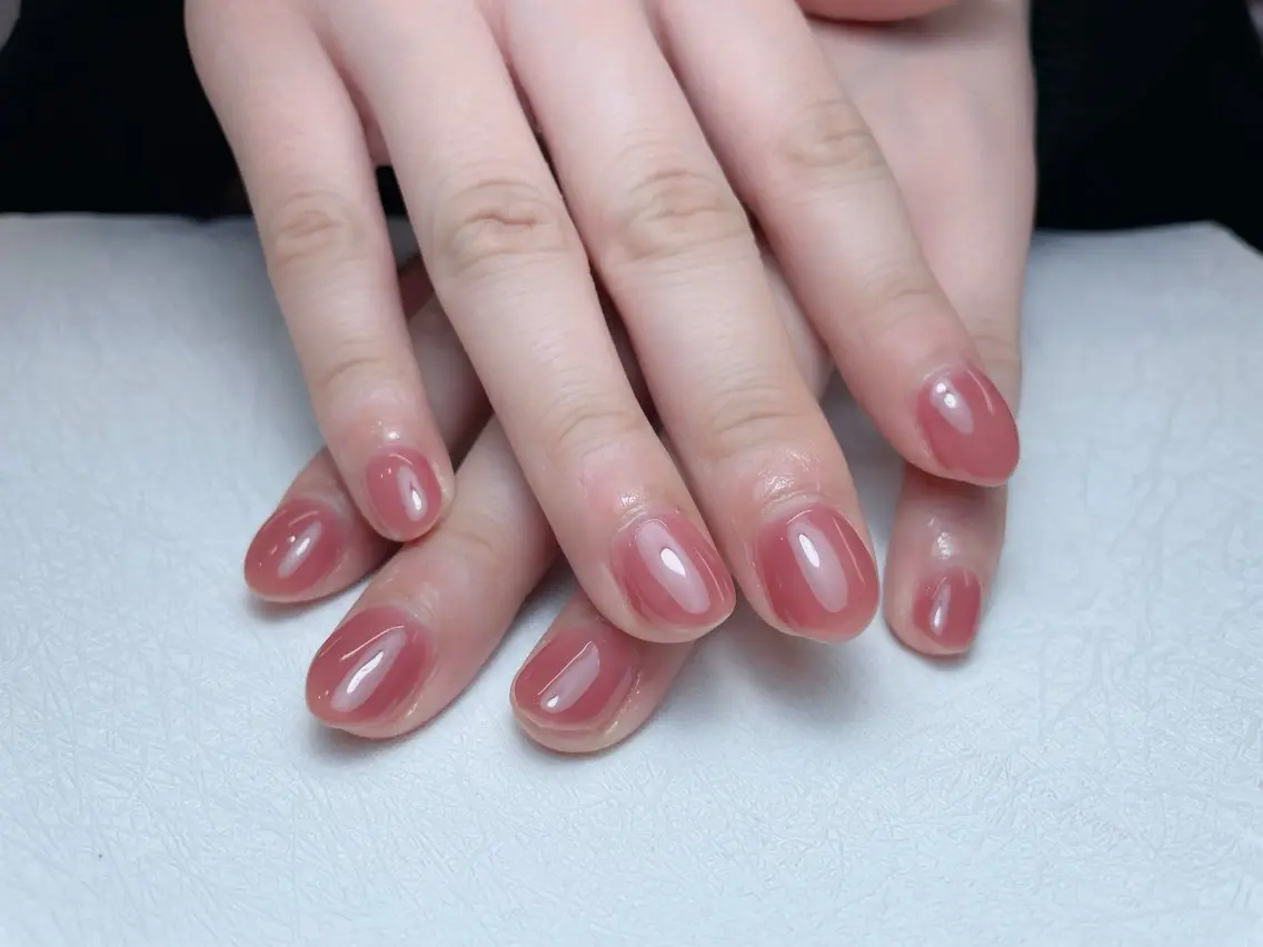ネイル チークネイル 長さ出し フレンチネイル グラデーション キラキラネイル 中野駅から2分 MEO NAILのネイルデザイン
