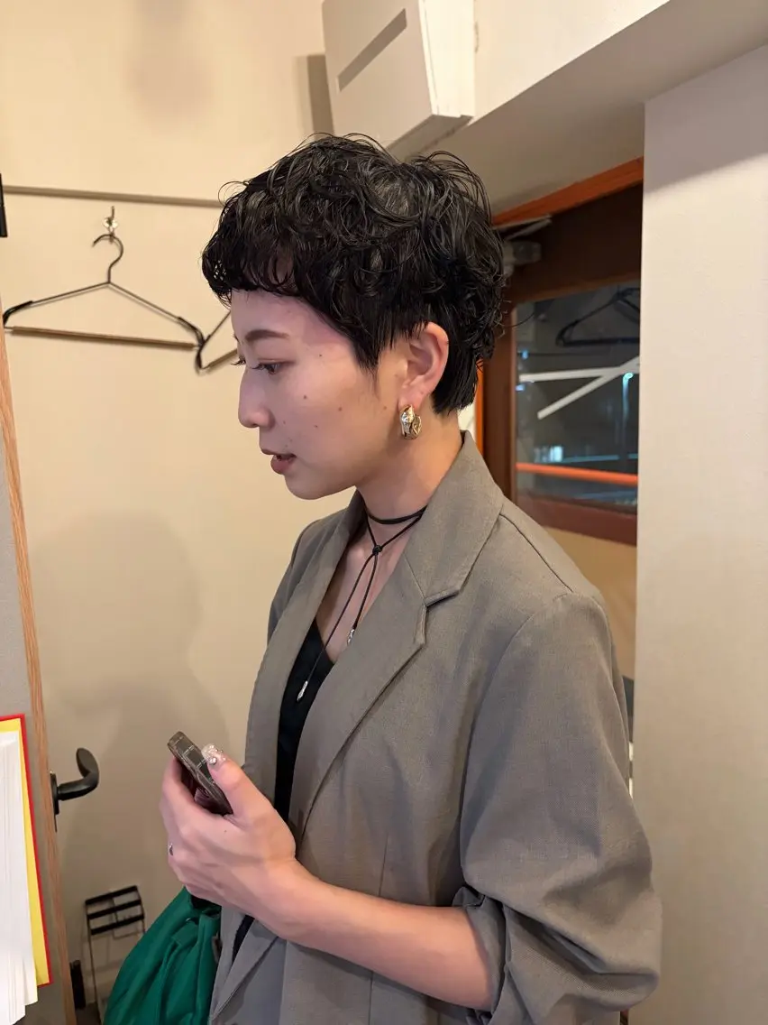 ショート パーマ 土川 陽菜のヘアスタイル