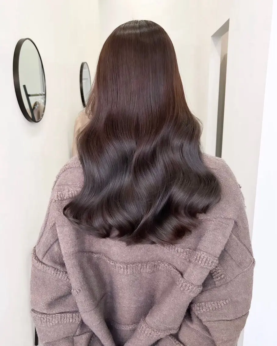 セミロング カラー 艶髪ヘア🤍/ 透明感himiのヘアスタイル