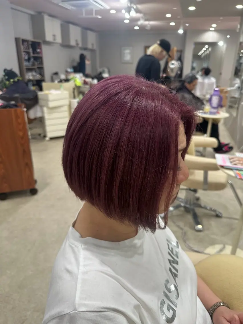 ショート カラー 廣瀨 紅葉のヘアスタイル