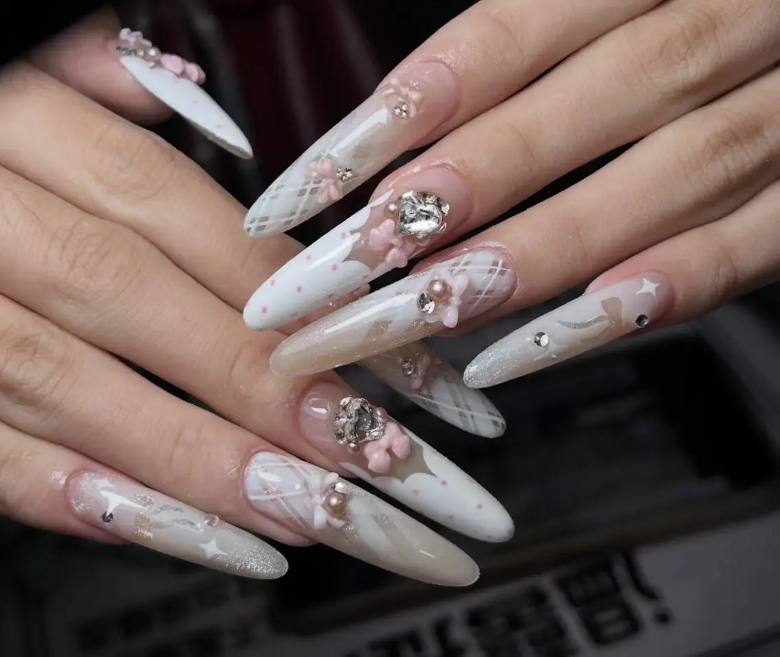 ネイル ハンドネイル she’s nailのネイルデザイン