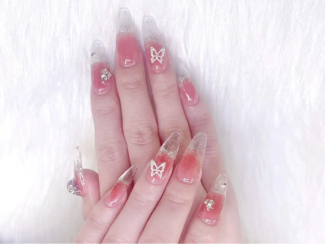 ネイル ハンドネイル ハンドケア queen nailのネイルデザイン