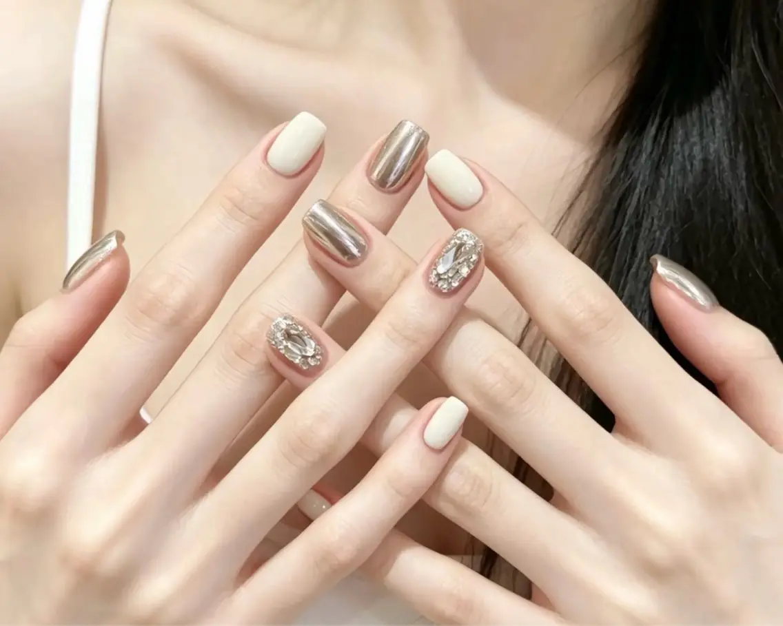 ネイル LUMI NAILのネイルデザイン
