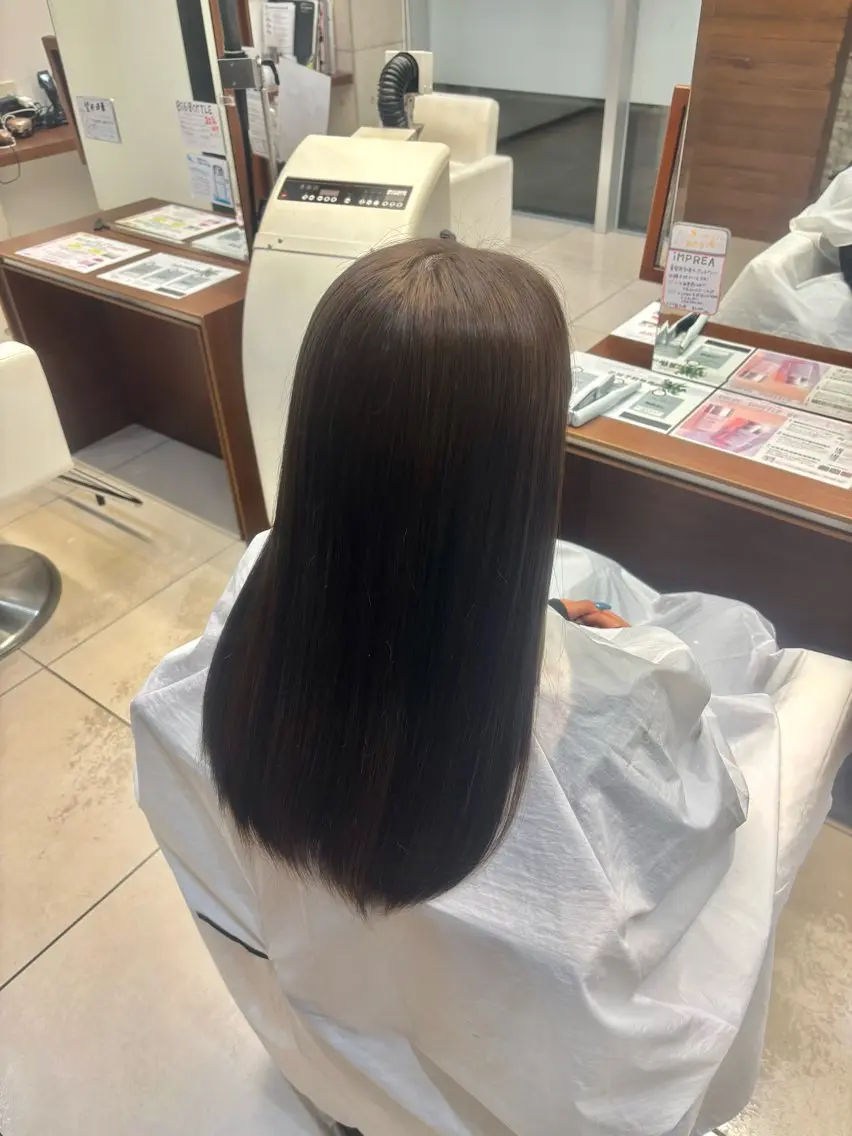 ロング ヘアカラー トリートメント 中村 梨央奈のヘアスタイル