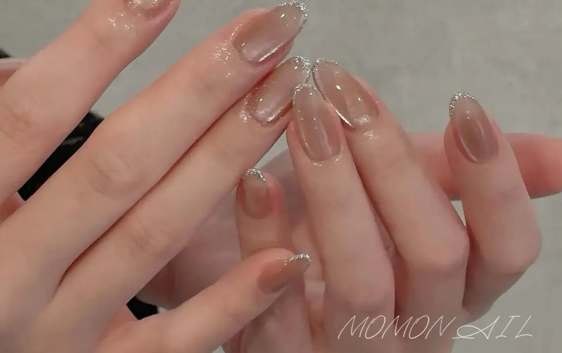 ネイル フレンチネイル ラメ(グリッター) マグネットネイル ハンドネイル ハンドケア MOMO NAIL 北与野のネイルデザイン