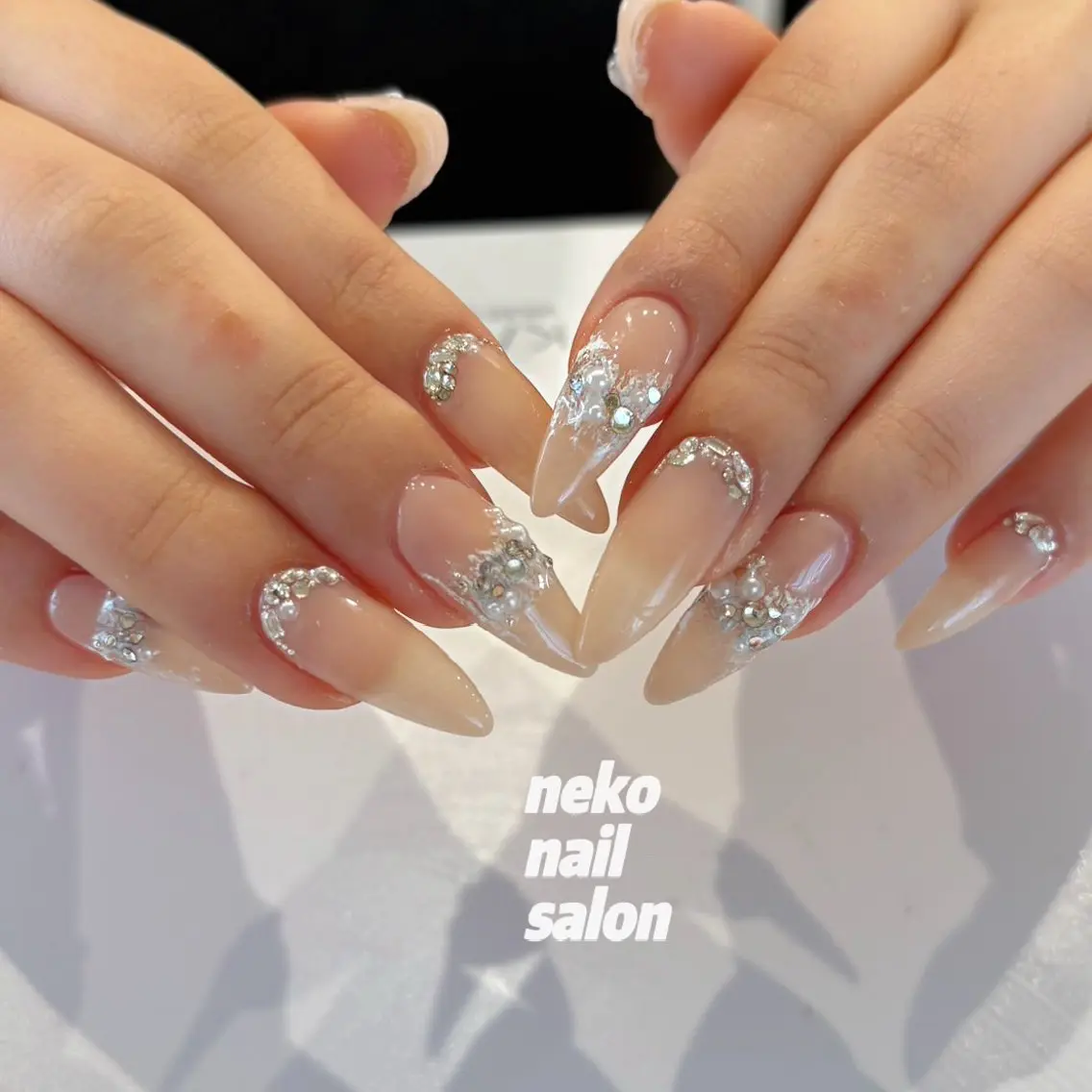 ネイル ガーリー 持ち込み ハンドネイル neko nailのネイルデザイン