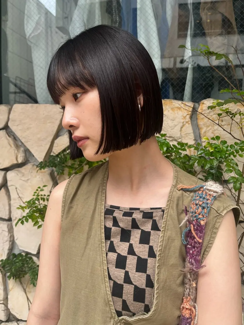 ショート AOI ハイトーン/ボブのヘアスタイル