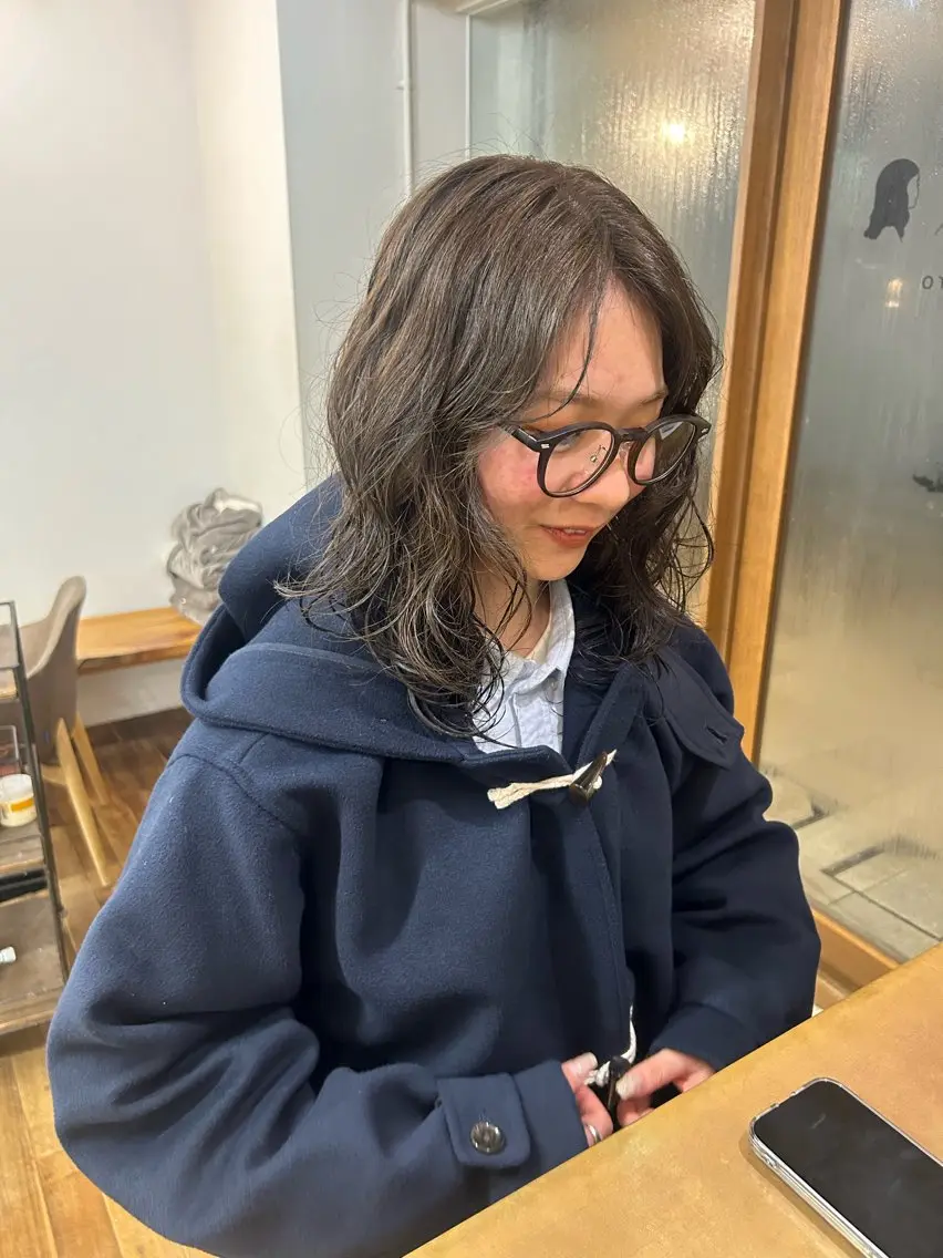 ミディアム カラー アッシュ アッシュブラウン ブラウンカラー げん/梅田美容室 中崎町美容室のヘアスタイル