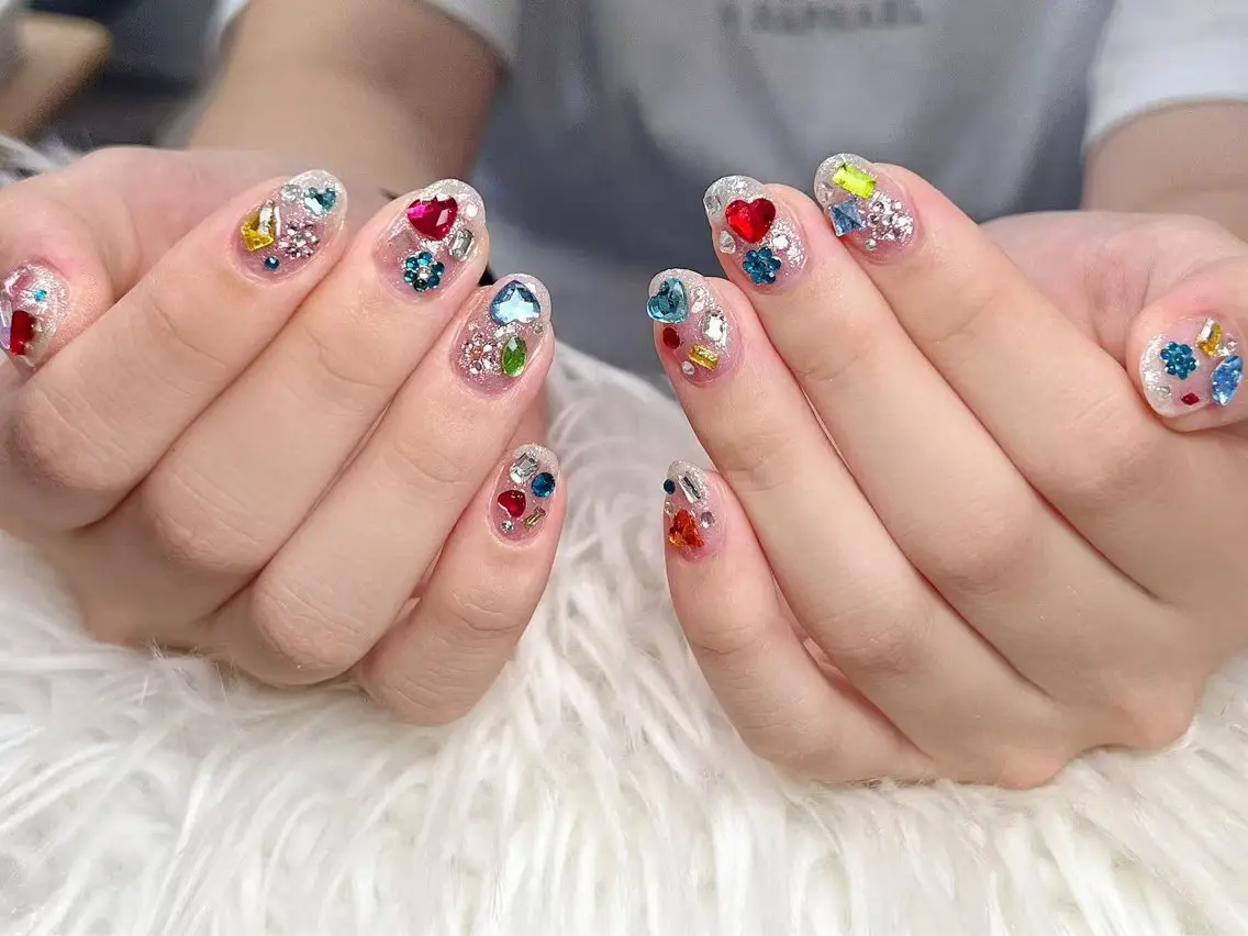 メンズ ネイル アートネイル フレンチネイル ジェルネイル キラキラネイル パラジェル ハンドネイル Bloom スカルプ専門店のネイルデザイン