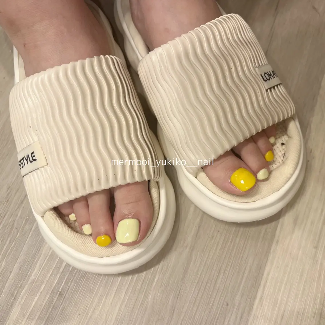 ネイル フットネイル ジェルネイル ワンカラーネイル パラジェル スカルプネイル mermooi nailのネイルデザイン